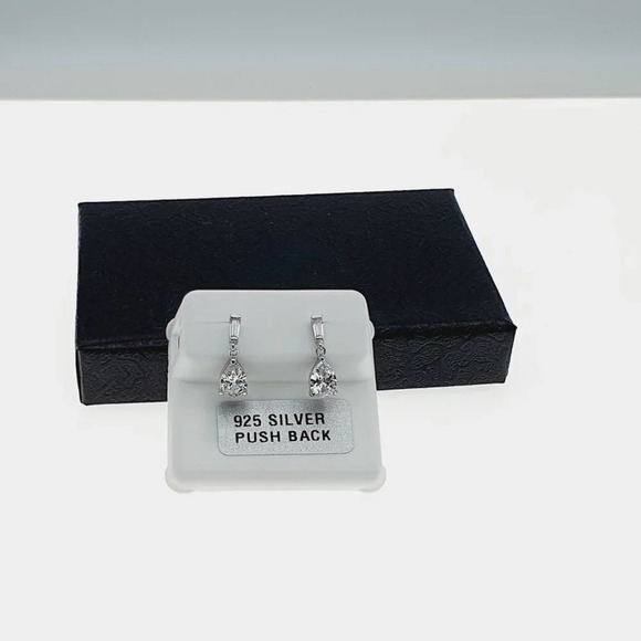 925 sterling silver luxury CZ earrings for women/girls, Best for RJUS2152 - Picture 8 of 11